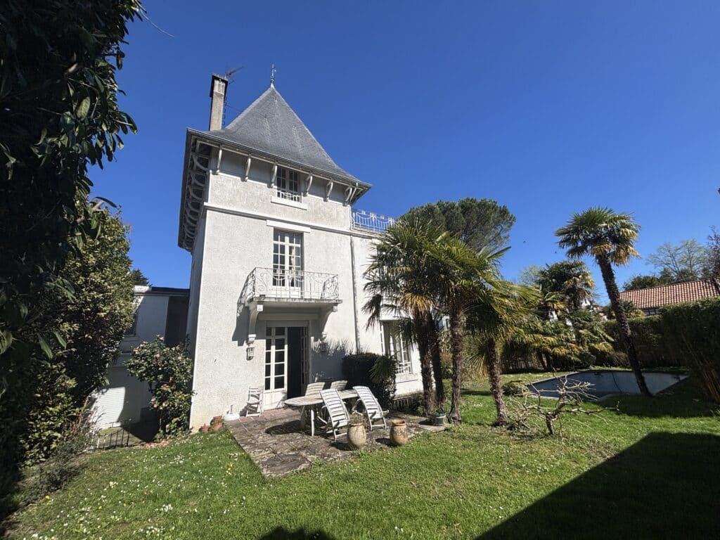 Biens de prestiges à Pau - Découvrez la sélection de l'agence